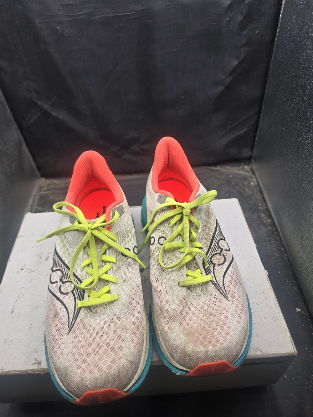 Saucony White Mesh Running Shoes with Neon Yellow Laces and Coral Lining